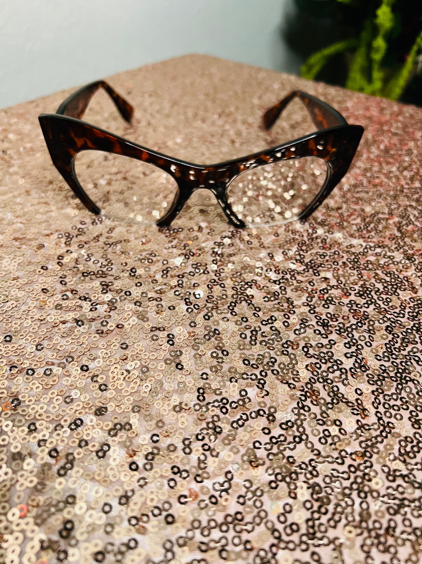 Leopard cat eyed clear glasses